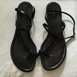 Saks Fifth Avenue black ankle strap braided straps thong flat sandals Sz 10